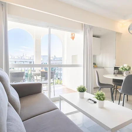 Le Vie - Puerto Banus