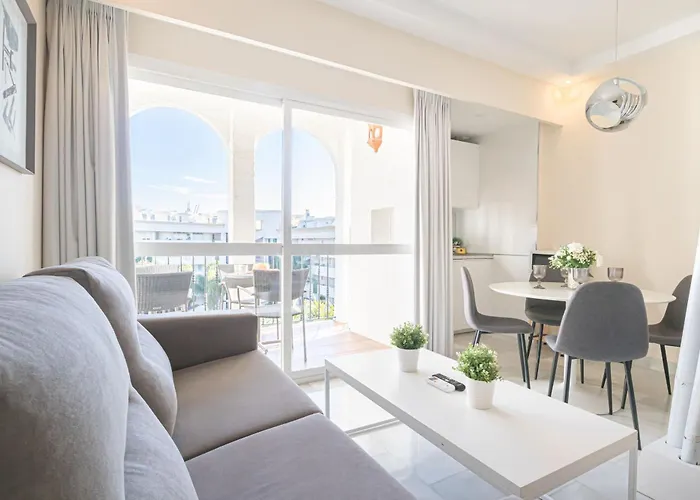 Le Vie - Puerto Banus