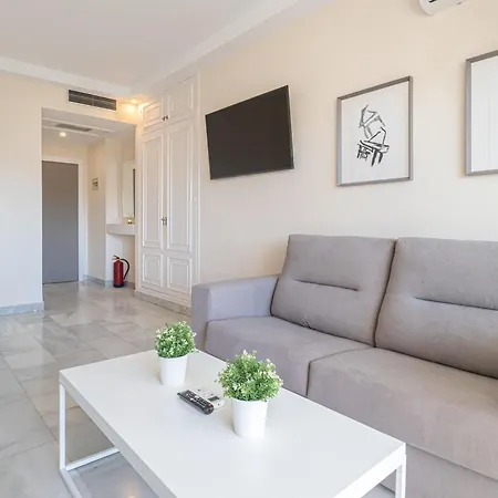 Le Vie - Puerto Banus