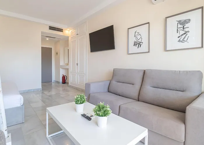 Le Vie - Puerto Banus